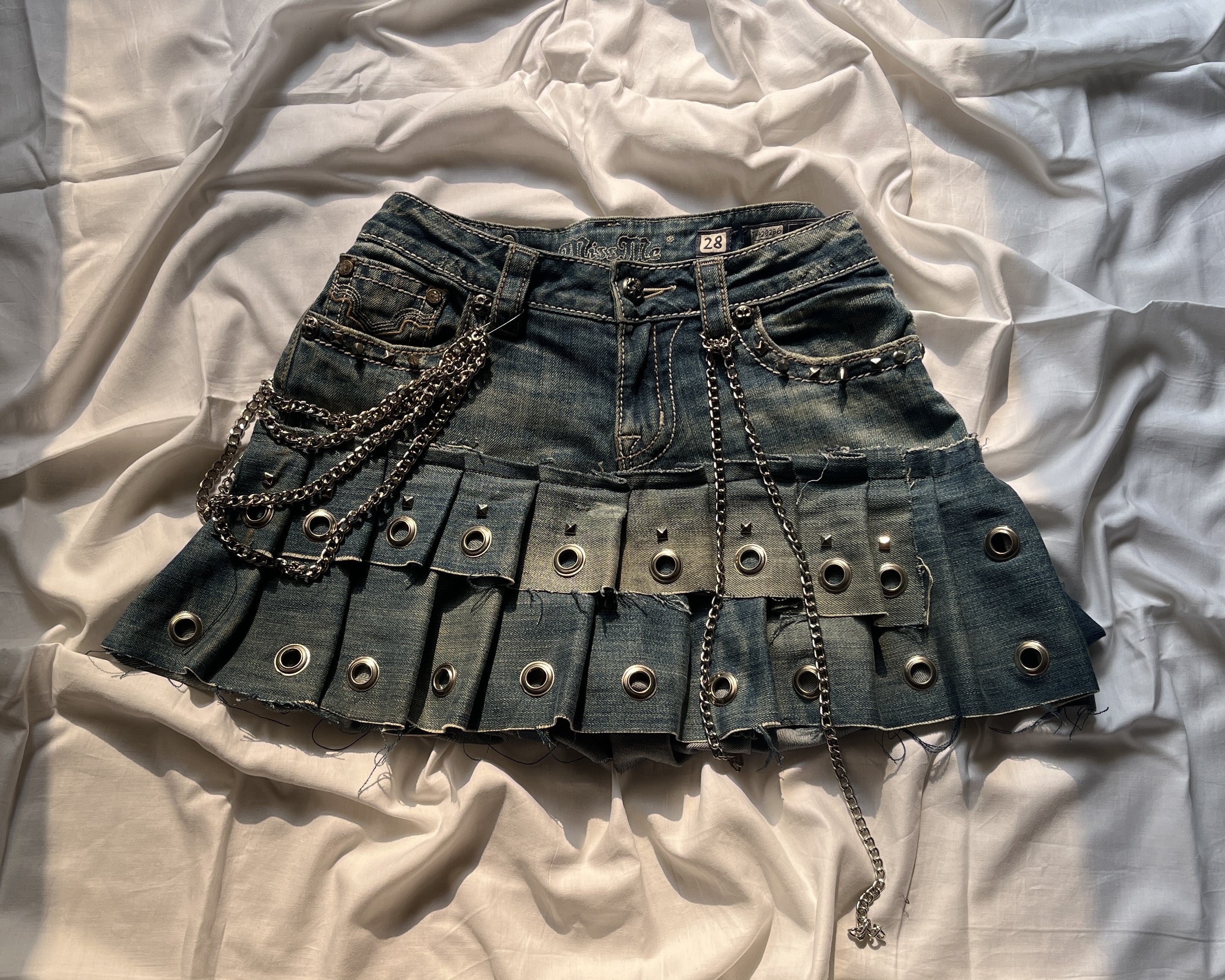 2000s Pleated Skirt